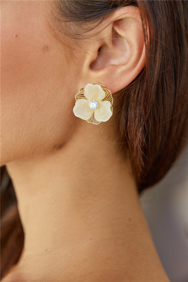 18k Gold Plated Soft Petals Earrings Gold
