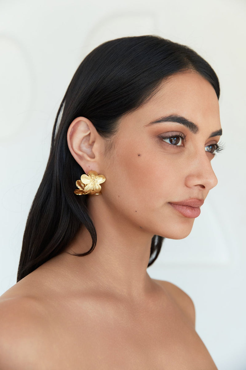 18K Gold Plated Aloha Dreams Flower Hoop Earrings Gold