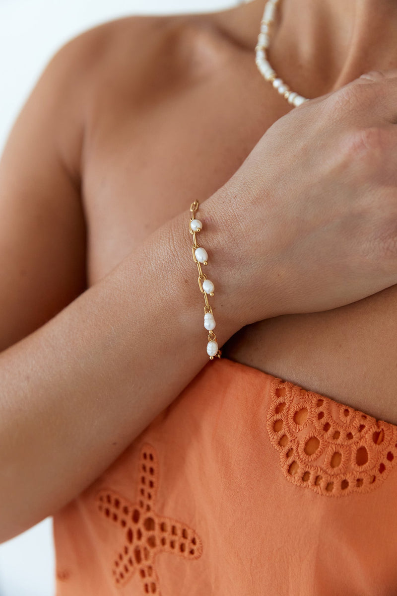 Pearl Bloom Bracelet Gold