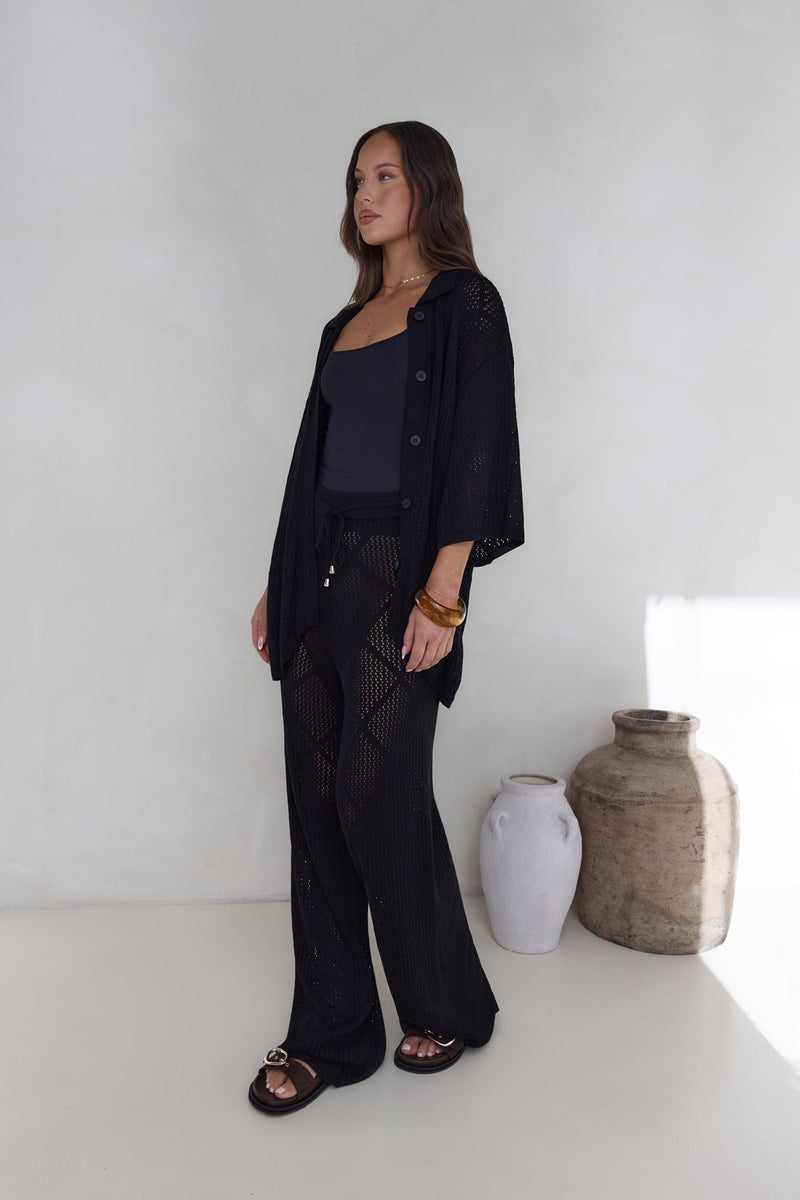 Coral Sands Top Black