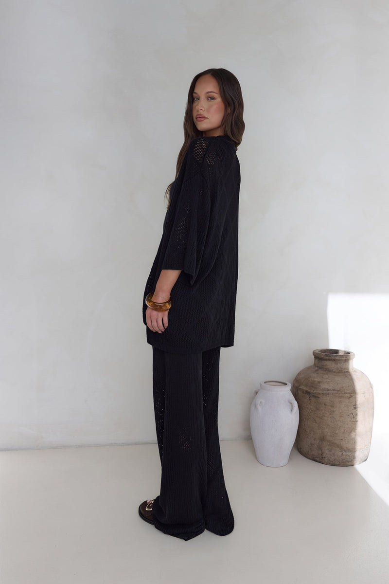 Coral Sands Top Black