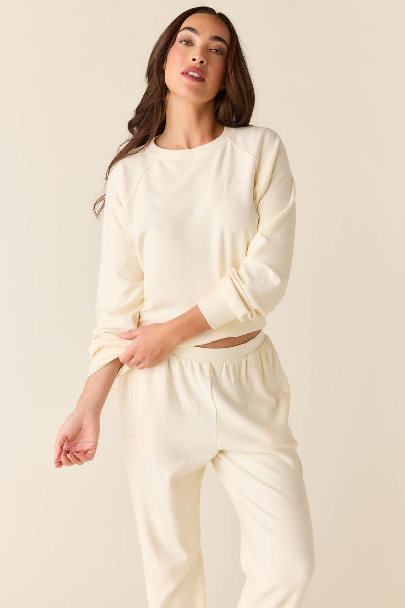 Kelly Cloud Fleece Jogger in Meringue