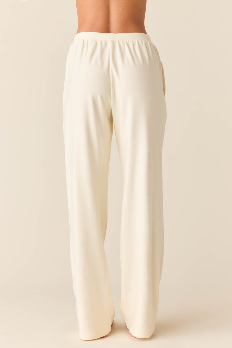 Sofia Cloud Fleece Wide Leg in Meringue