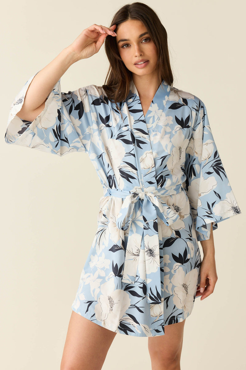 Adriana Luxe Satin Short Kimono in Gardenia