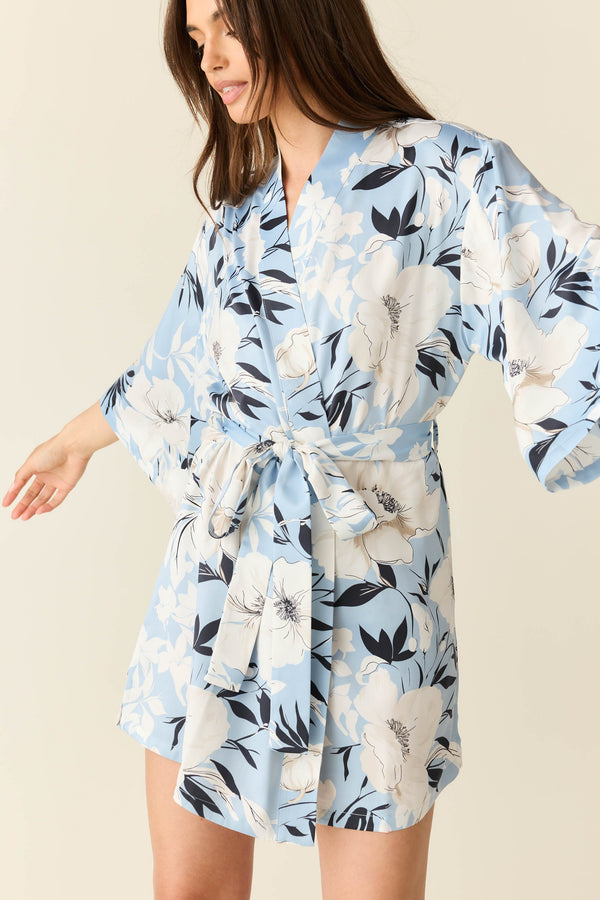 Adriana Luxe Satin Short Kimono in Gardenia